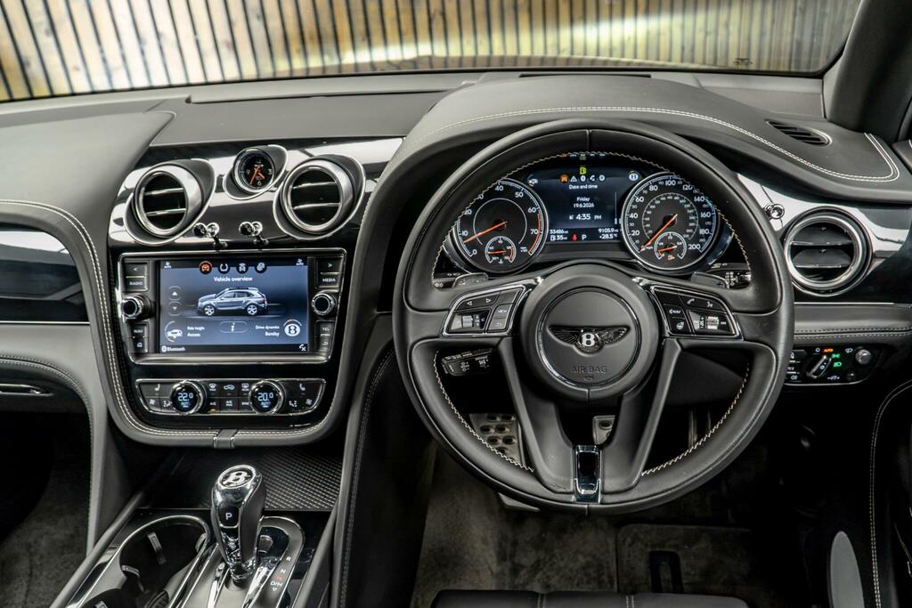 Bentley Bentayga 4.0 D Grey #26