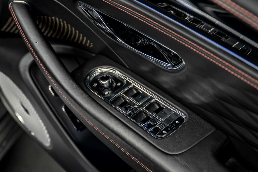 Bentley Flying Spur 6.0 W12 4Wd Euro 4-Door  #32