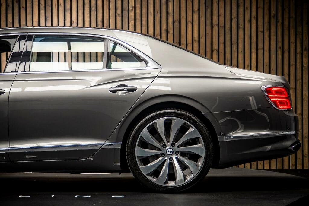 Bentley Flying Spur 6.0 W12 4Wd Euro 4-Door  #18