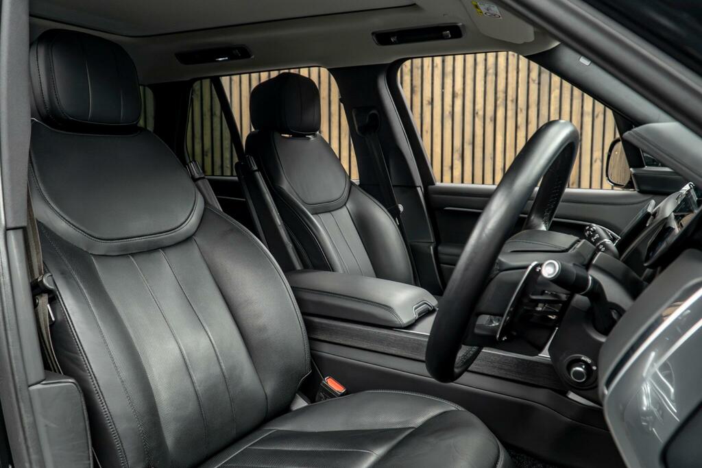 Land Rover Range Rover 3.0 D300 Mhev Hse 4Wd Euro 6 Ss FM73SVZ Black #2