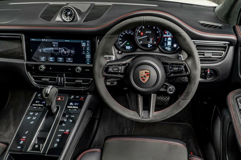 Porsche Macan T Pdk 1,984 cc  #26