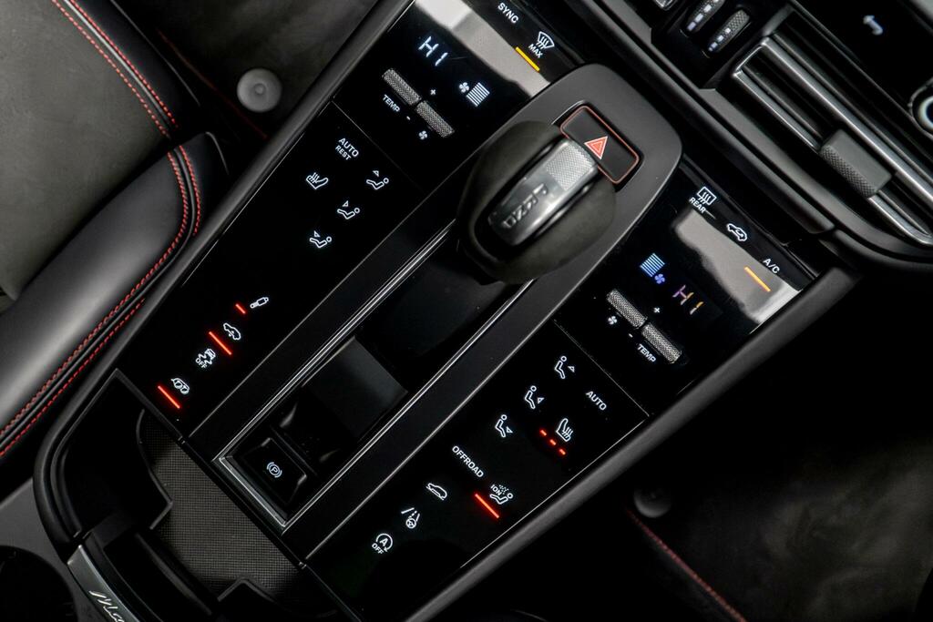 Porsche Macan T Pdk 1,984 cc  #43