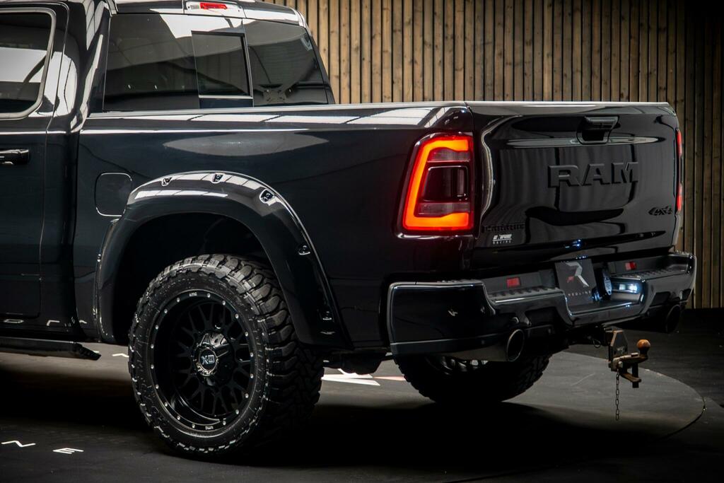 Dodge RAM Limited Silver #18