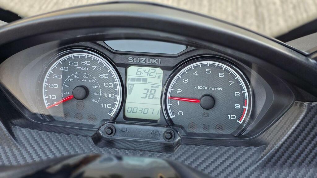 Suzuki  1.4 Boosterjet 48V Hybrid Motion - 2023 23 White #13