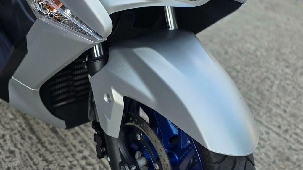 Suzuki  1.4 Boosterjet 48V Hybrid Motion - 2023 23 White #42