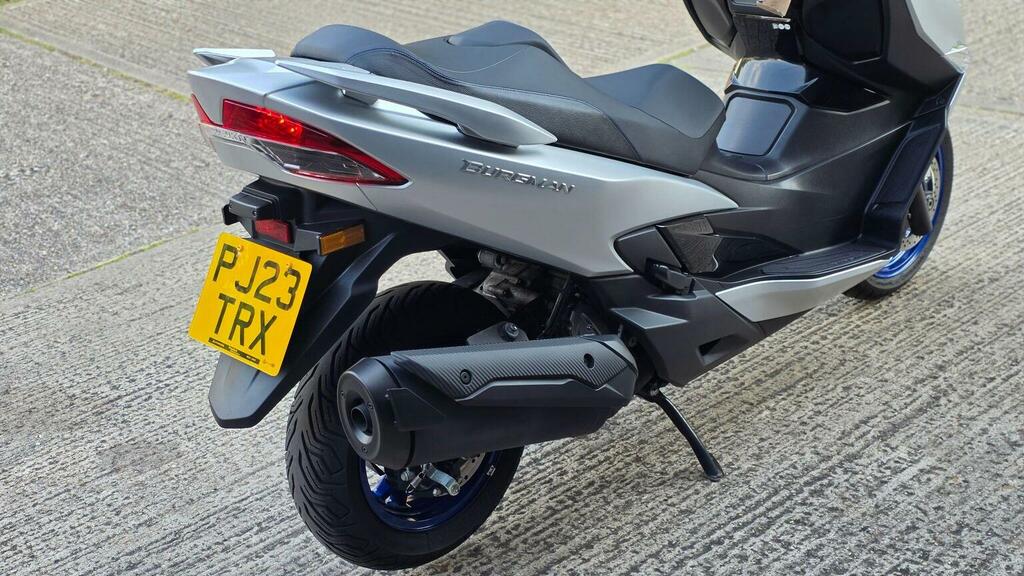 Suzuki  1.4 Boosterjet 48V Hybrid Motion - 2023 23 White #10