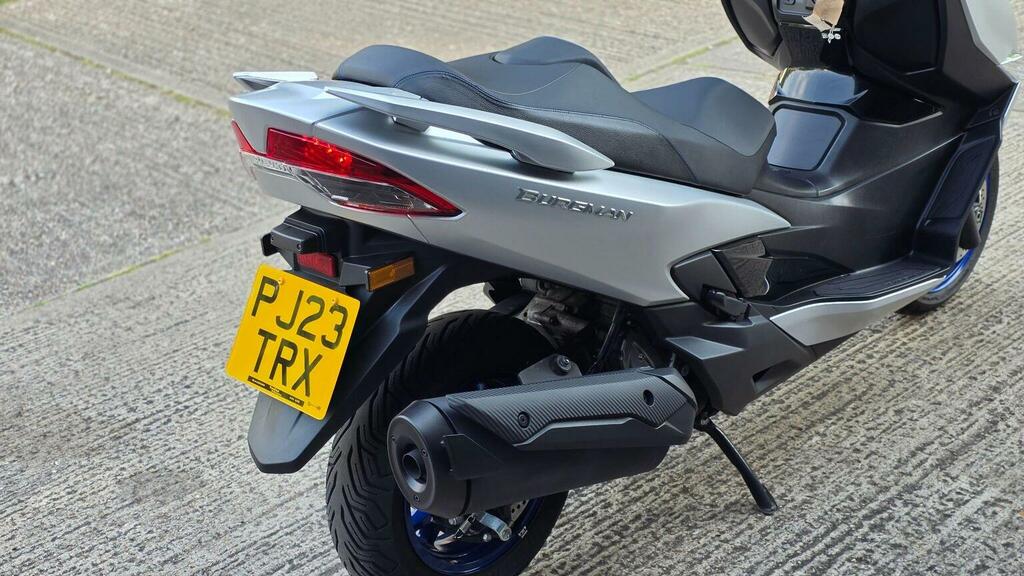 Suzuki  1.4 Boosterjet 48V Hybrid Motion - 2023 23 White #33