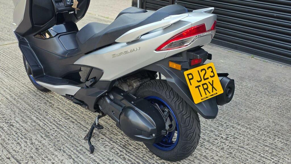 Suzuki  1.4 Boosterjet 48V Hybrid Motion - 2023 23 White #54