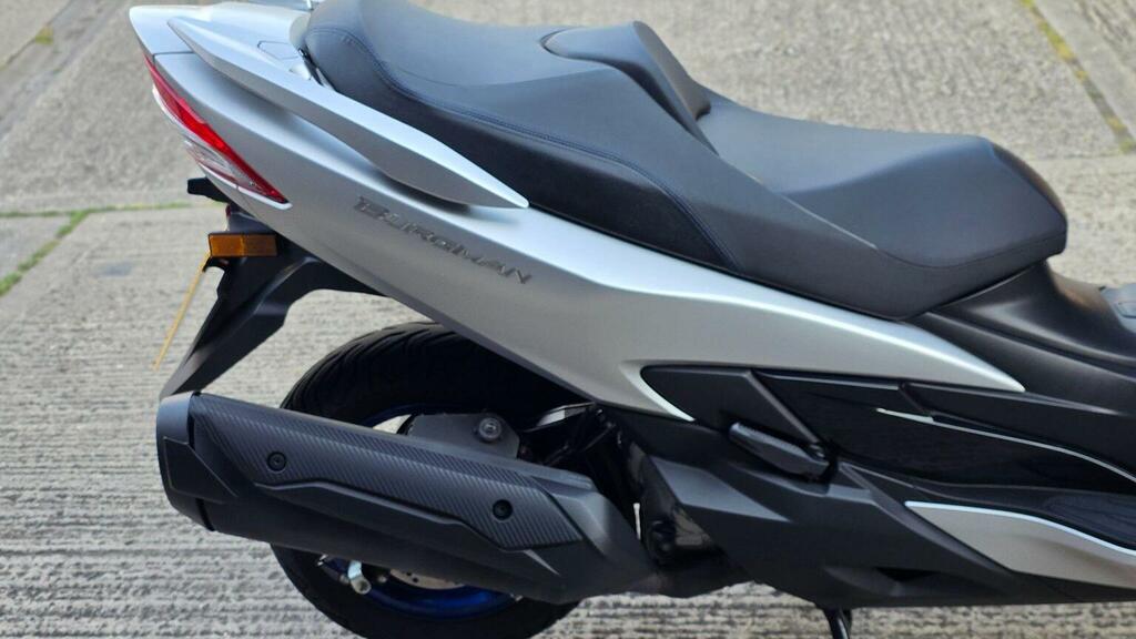 Suzuki  1.4 Boosterjet 48V Hybrid Motion - 2023 23 White #36