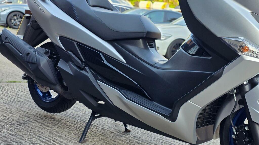 Suzuki  1.4 Boosterjet 48V Hybrid Motion - 2023 23 White #38