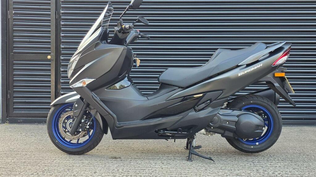 Suzuki  1.4 Boosterjet 48V Hybrid Motion Grey #37