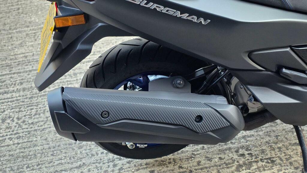 Suzuki  1.4 Boosterjet 48V Hybrid Motion Grey #17