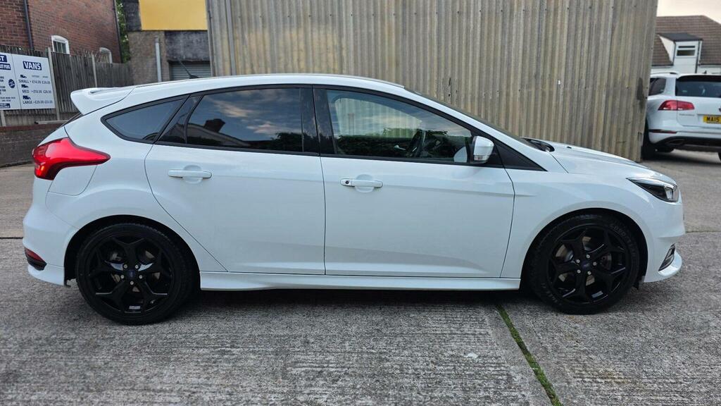 Ford Focus 2.0T Ecoboost St-2 Euro 6 Ss White #4