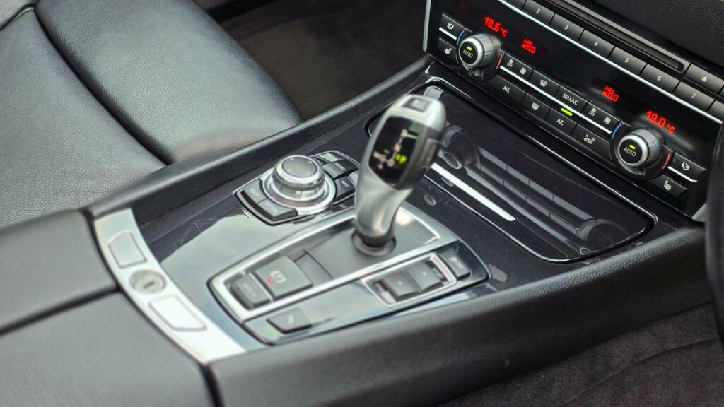 BMW 5 Series Gran Turismo 2L Luxury Grey #30
