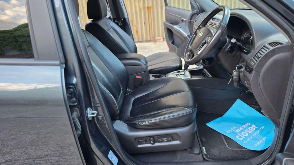 Hyundai Santa Fe Crdi Premium Grey #25