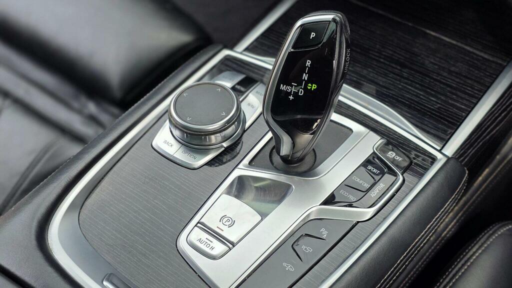 BMW 7 Series 730D 4dr Auto Grey #28
