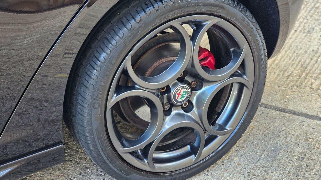 Alfa Romeo Giulietta 1.6 Jtdm White #68