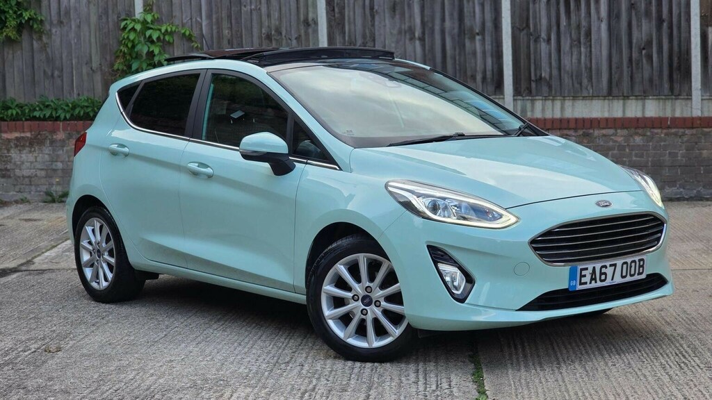 Ford Fiesta Hatchback 1.0T Ecoboost Titanium Bo Play Series E Green