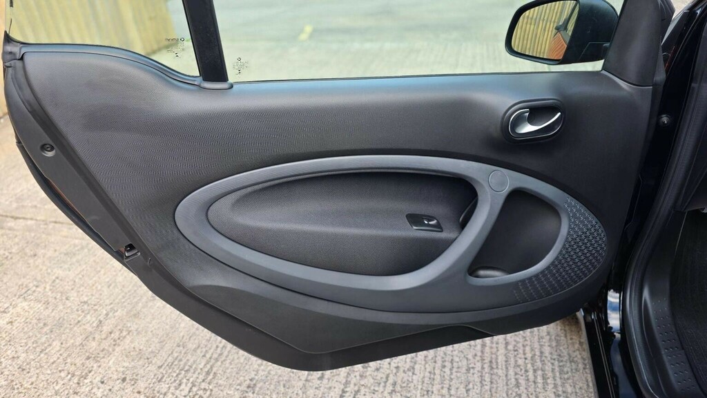Smart Fortwo Convertible Grey #32