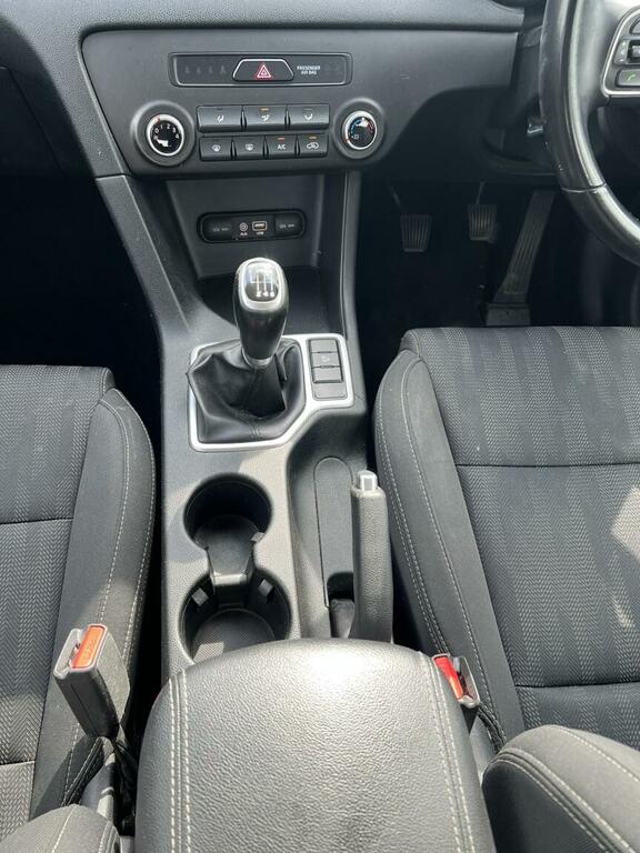 Kia Sportage 2 Isg Crdi White #41