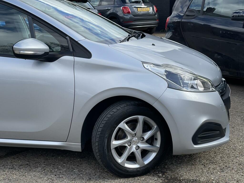 Peugeot 208 Active Silver #5