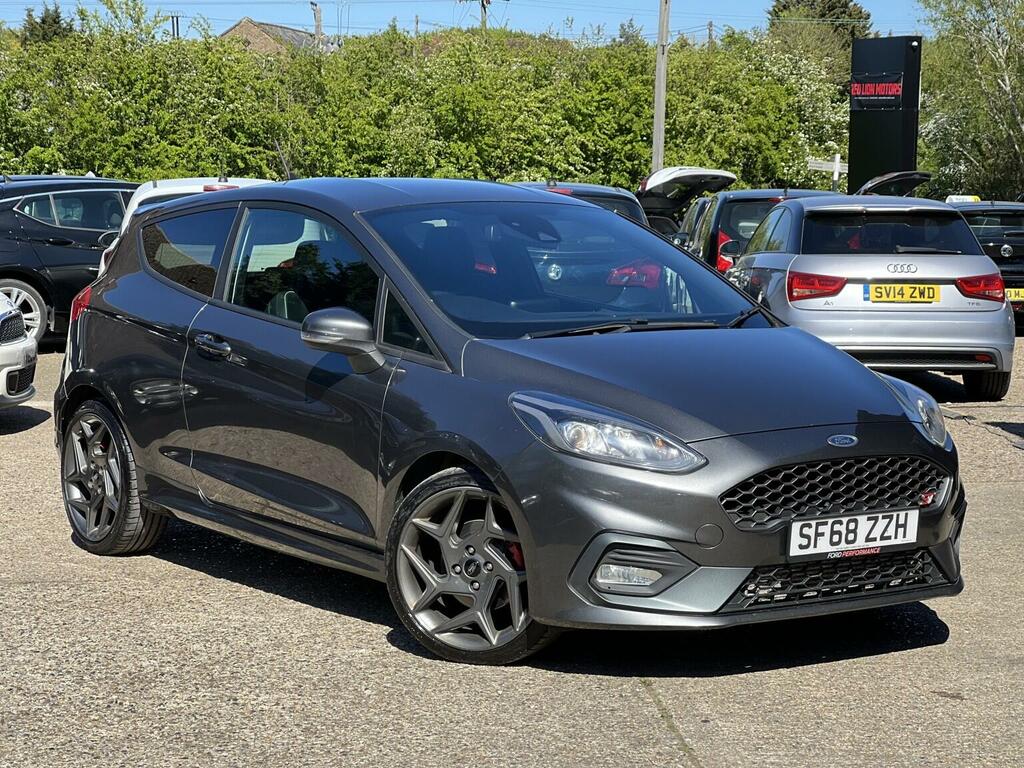 Ford Fiesta St-3 Grey