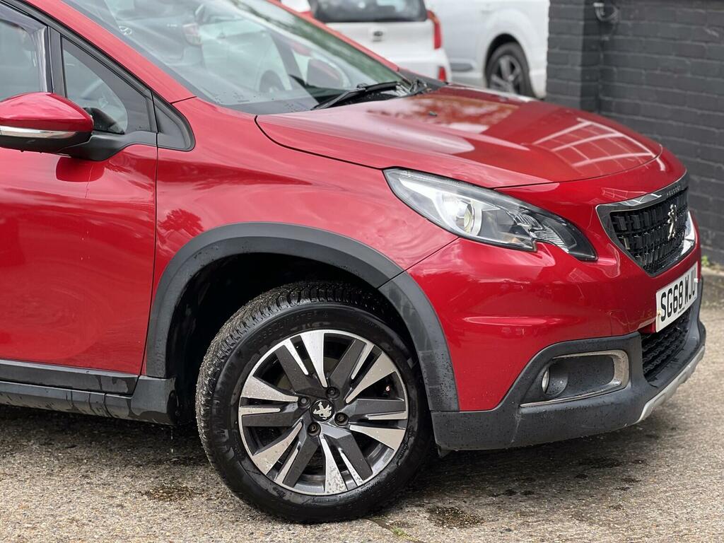 Peugeot 2008 Allure Premium Red #4