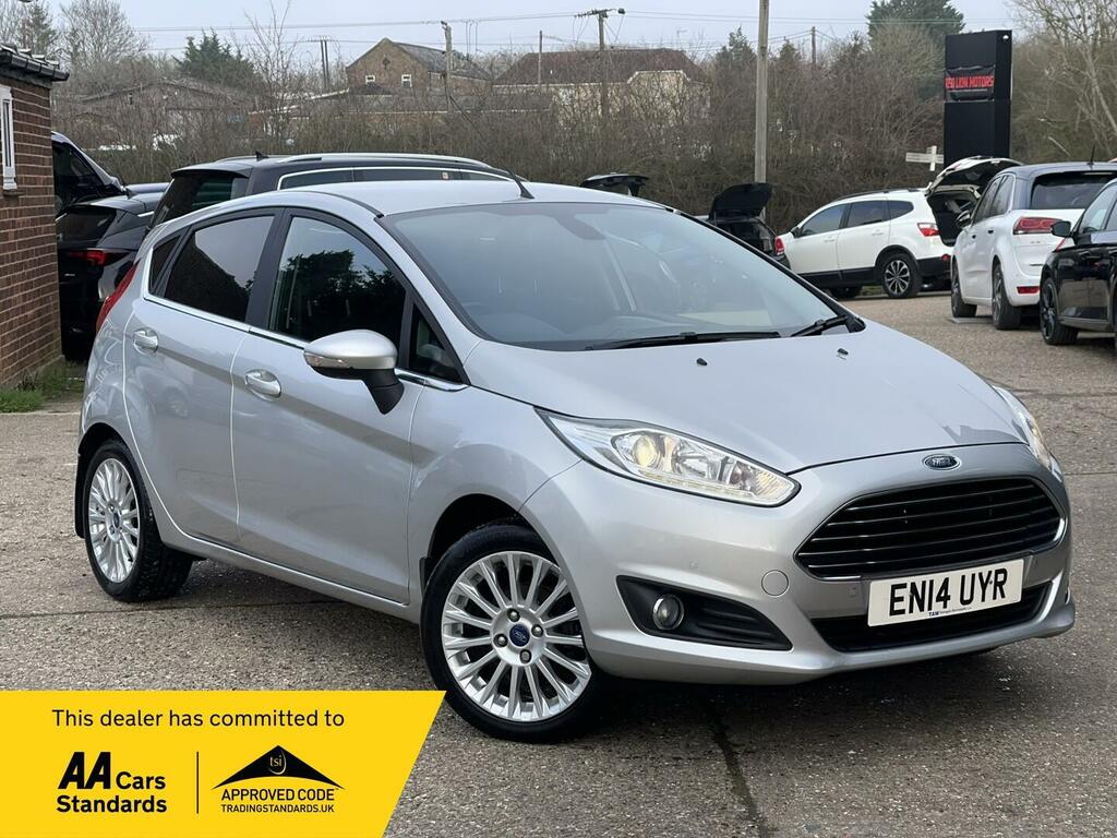 Ford Fiesta 1.6 Titanium Powershift Euro 5 EN14UYR Silver