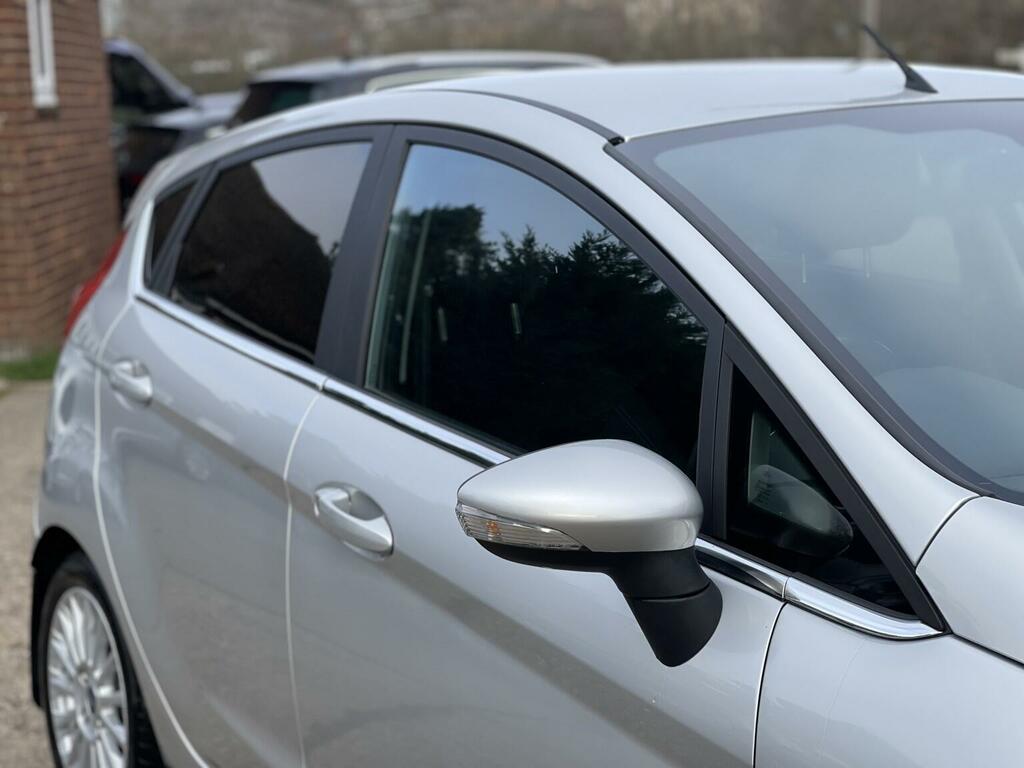 Ford Fiesta 1.6 Titanium Powershift Euro 5 EN14UYR Silver #6