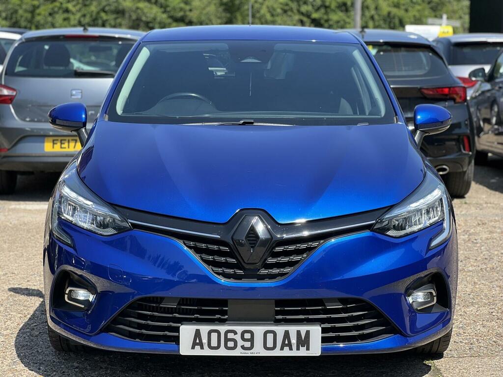 Renault Clio Hatchback White #12