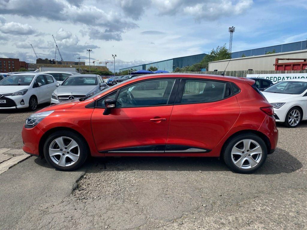 Renault Clio 1.2L Dynamique Medianav Red #4