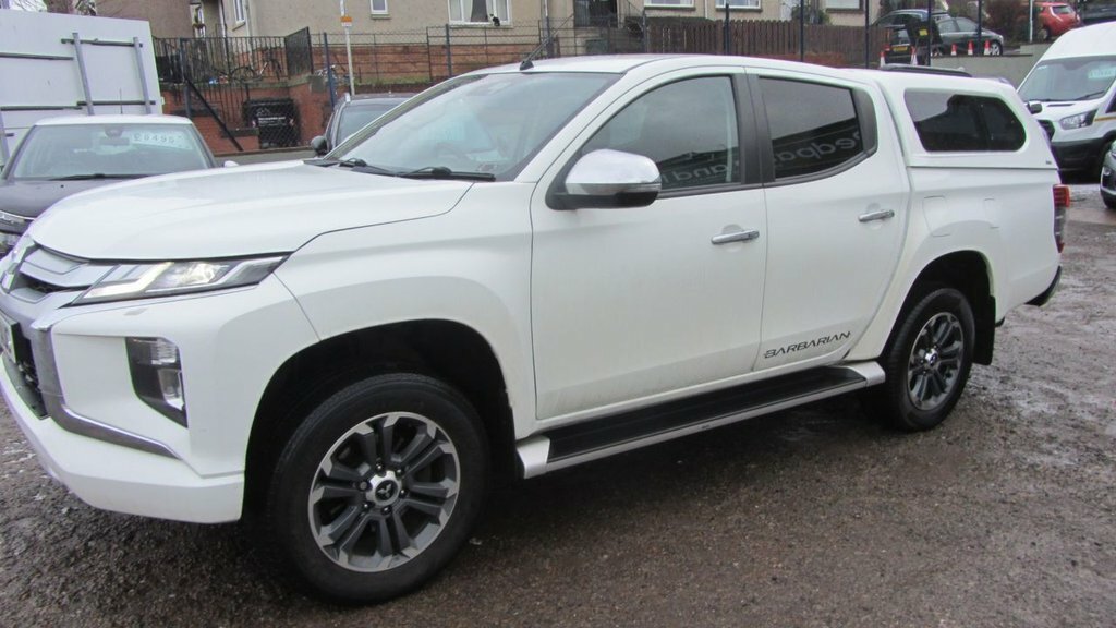 Mitsubishi L200 2.2L Dc Barbarian White #4