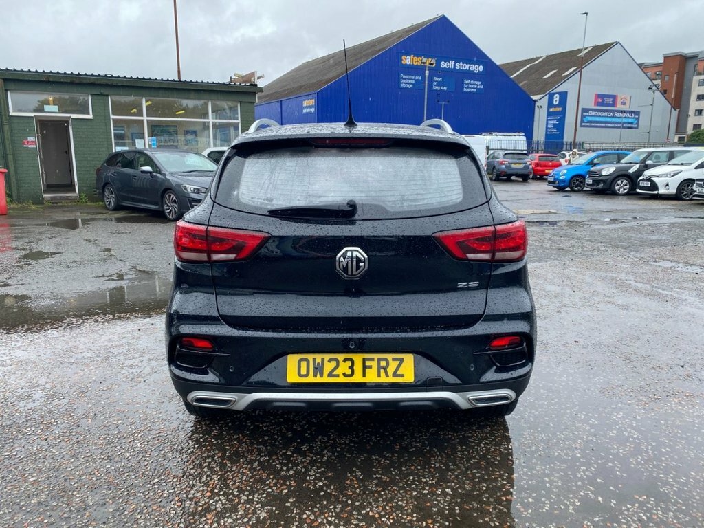 MG ZS 1.5L Excite Black #6