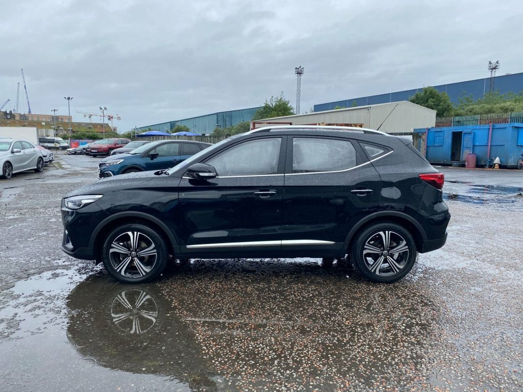 MG ZS 1.5L Excite Black #4