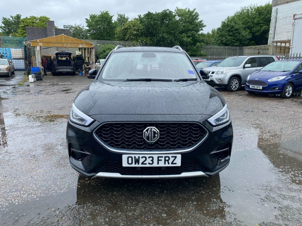 MG ZS 1.5L Excite Black #2