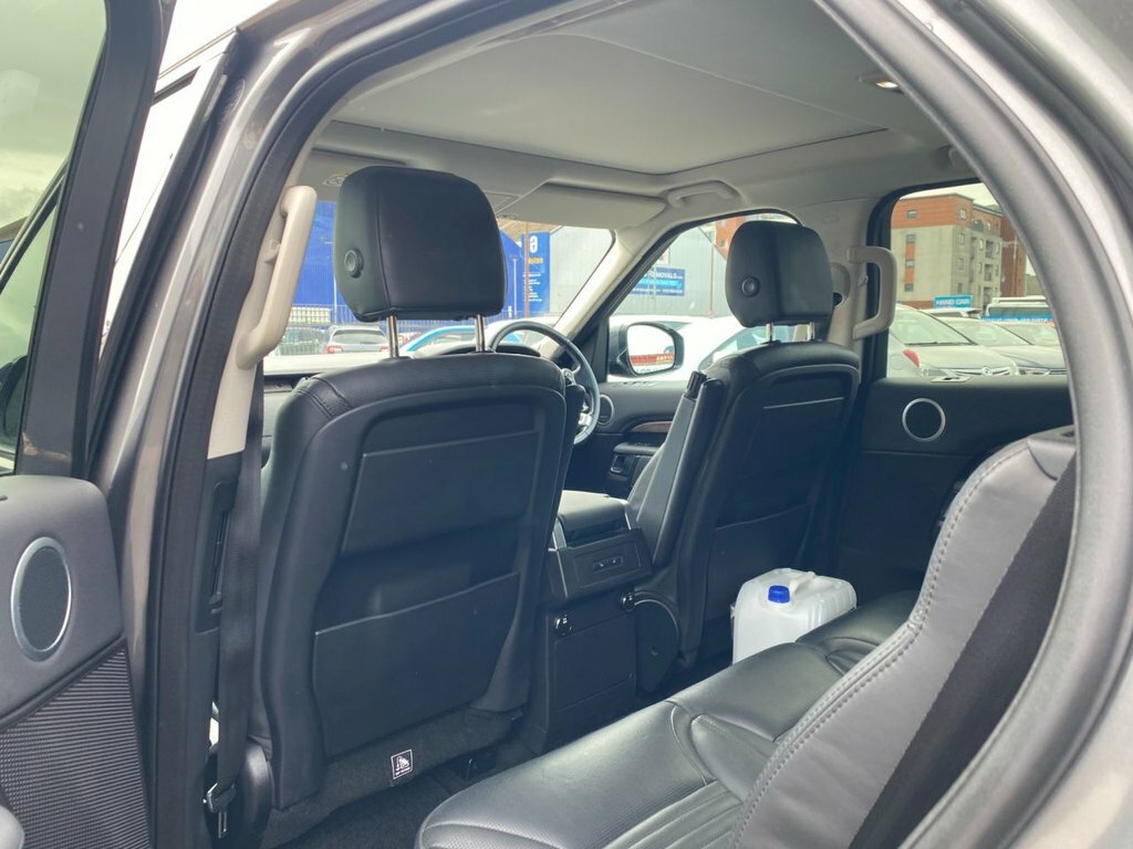 Land Rover Discovery Automatic Black #14
