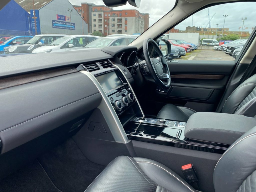 Land Rover Discovery Automatic Black #13