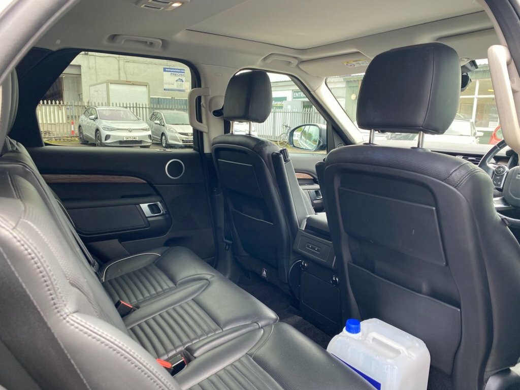 Land Rover Discovery Automatic Black #17