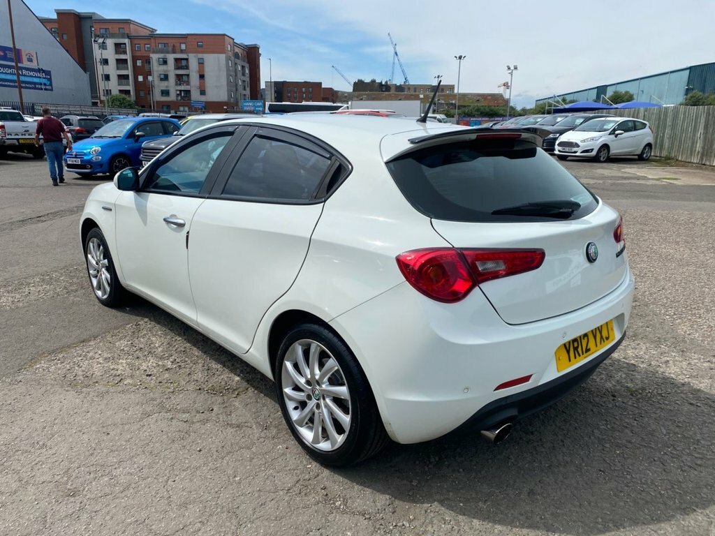 Alfa Romeo Giulietta 1.4L Lusso White #5