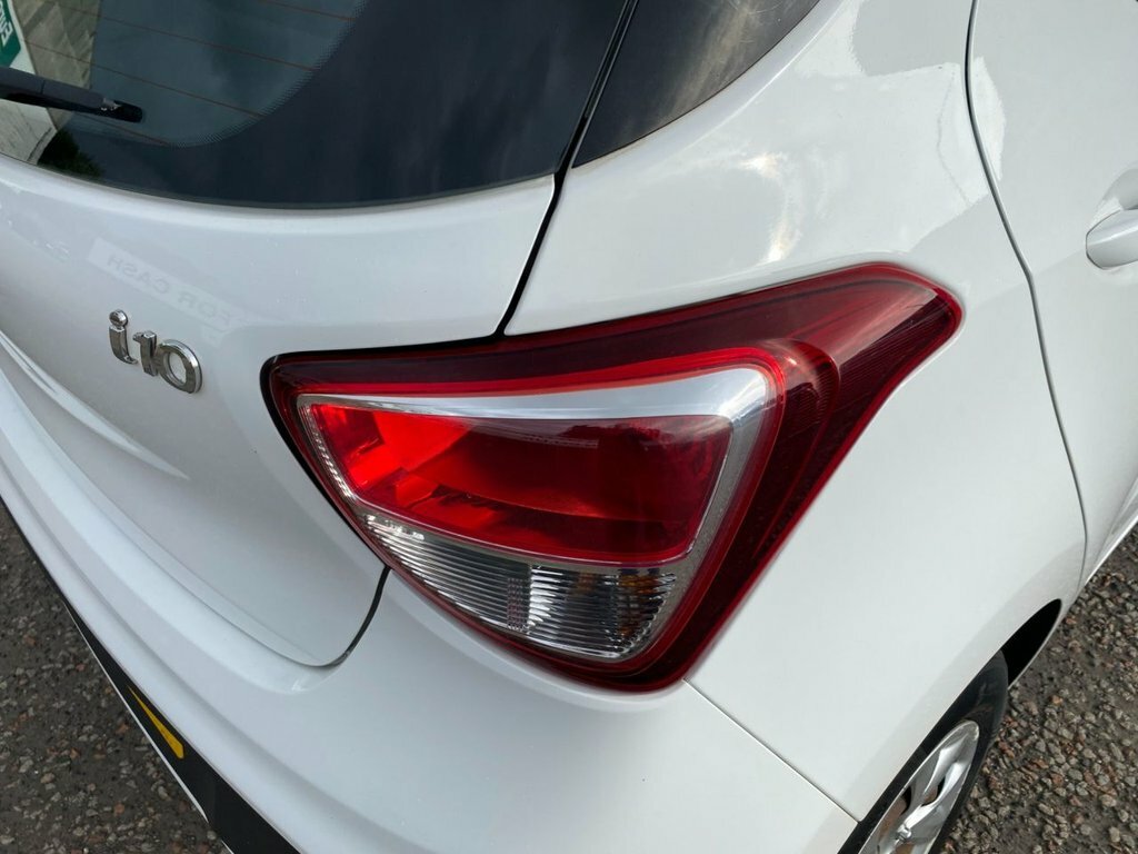 Hyundai I10 Hatchback Red #21