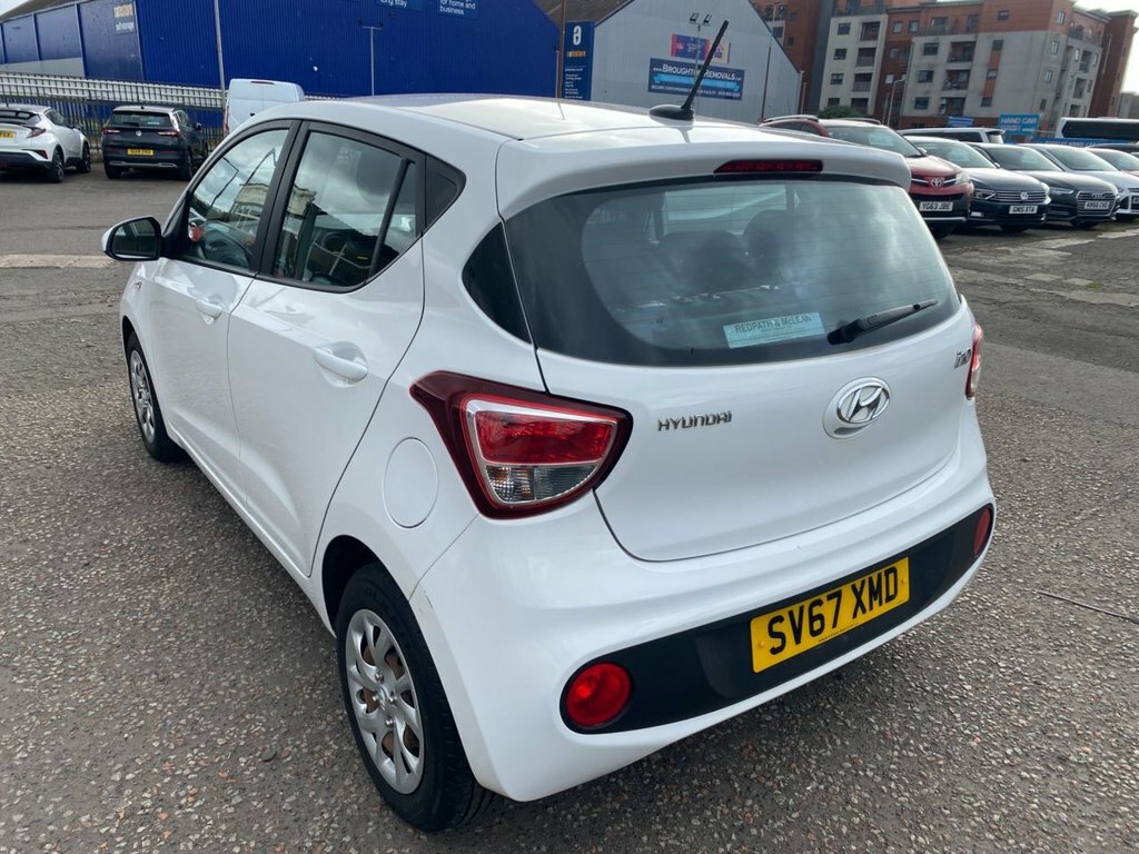 Hyundai I10 Hatchback Red #12