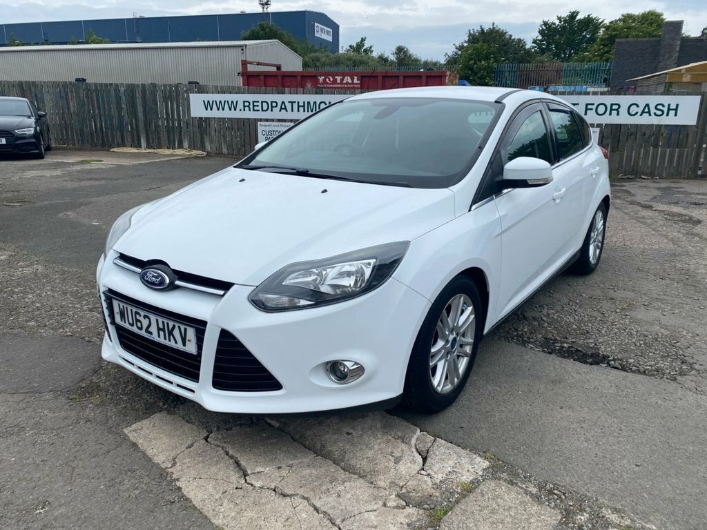 Ford Focus 1L Titanium White #3