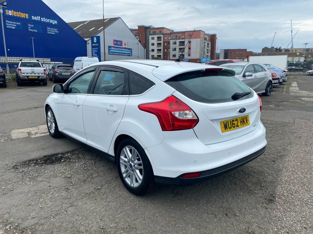 Ford Focus 1L Titanium White #5