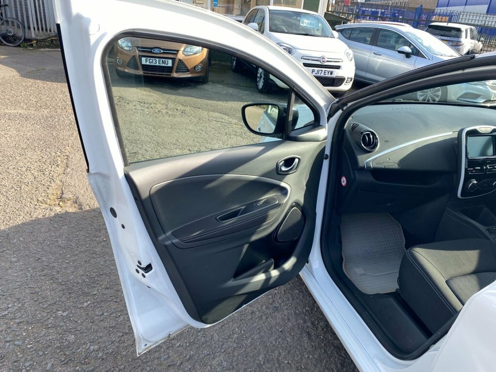 Renault Zoe Zoe Dynamique Nav Ze 40 A White #26