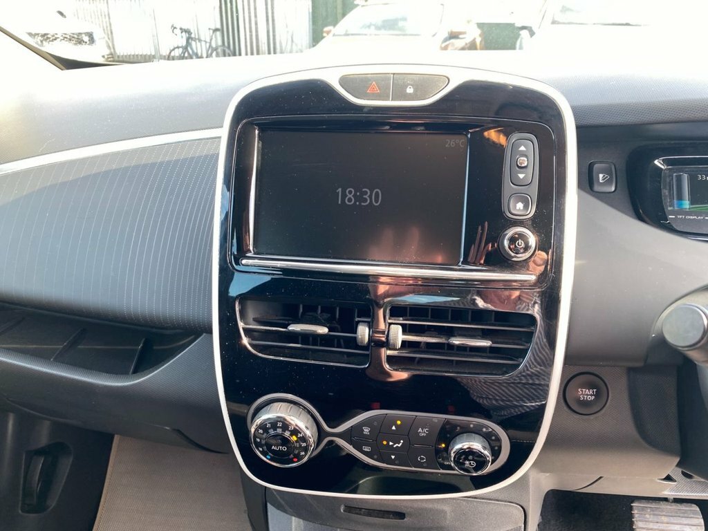 Renault Zoe Zoe Dynamique Nav Ze 40 A White #36
