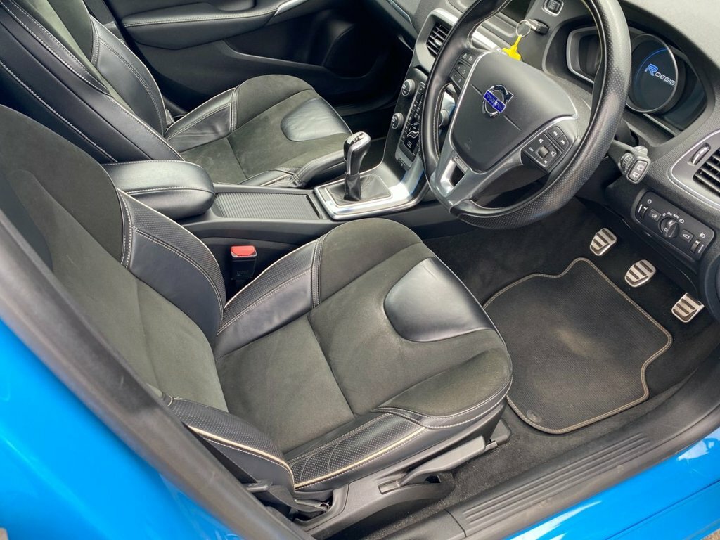 Volvo V40 D2 120 R Design Geartronic Blue #34