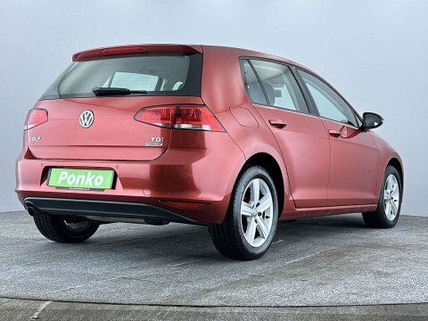 Volkswagen Golf 2015 65 1.6 MM65NBD Red #4