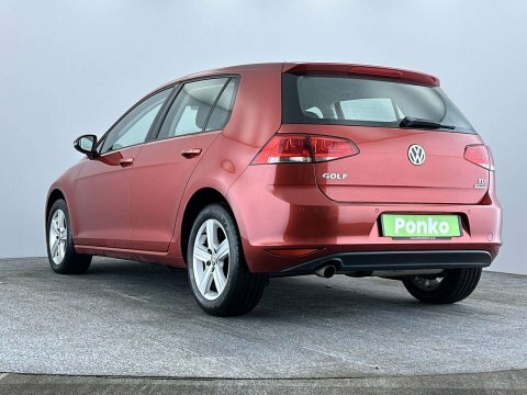 Volkswagen Golf 2015 65 1.6 MM65NBD Red #2