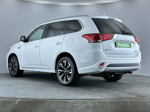 Mitsubishi Outlander 2015 65 2.0 DP65YRJ White #2