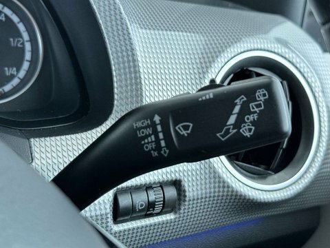 Volkswagen e-Up 36.8Kwh E-up White #39